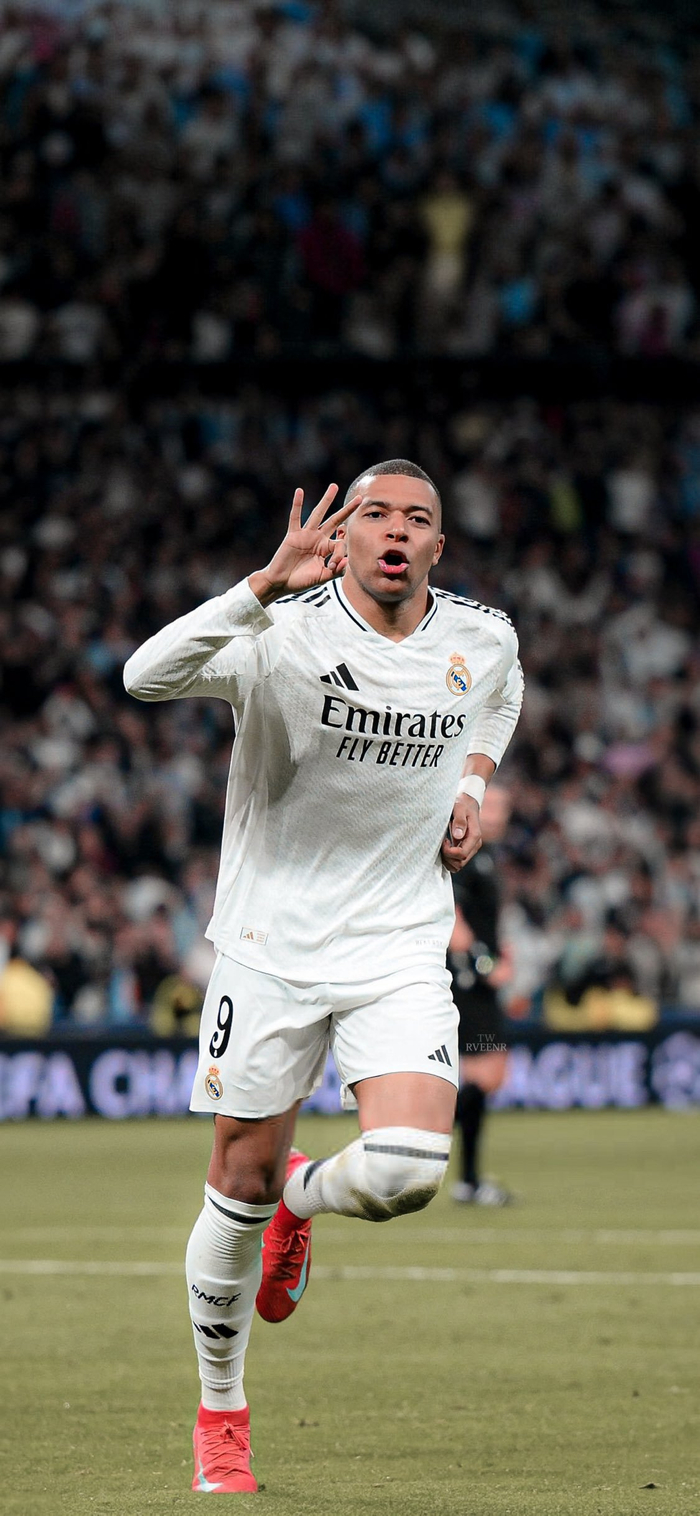 太阳报：为保国家队进球纪录，埃托奥阻止阿布巴卡尔参加非洲杯（太阳报：为保国家队射手纪录，埃托奥阻拦阿布巴卡尔征战非洲杯）