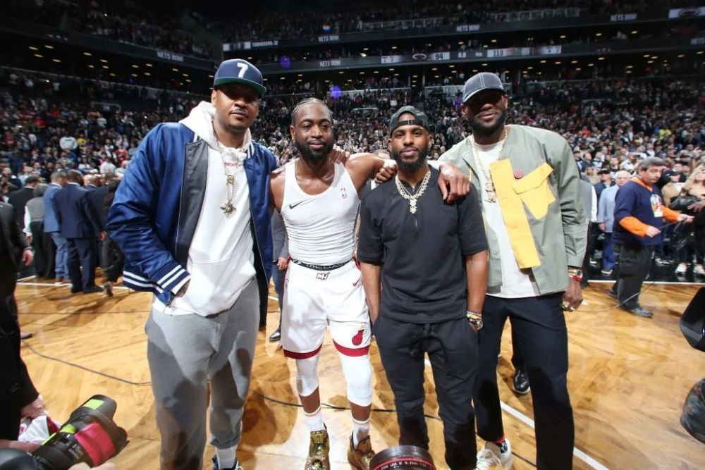 半场战报：美因茨1-0云达不莱梅，西尔万-威德默破门（半场比分：美因茨1比0领先云达不莱梅，西尔万-威德默建功）