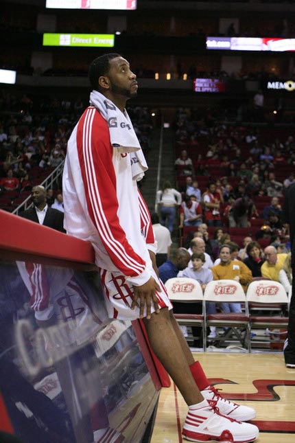 徐正源：韦世豪只归队练了一天；罗慕洛受伤可能因天气冷（徐正源称韦世豪仅归队合练1天，罗慕洛受伤或与低温有关）