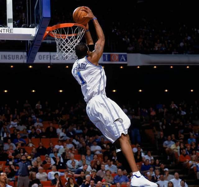 科曼：感谢拜仁邀请我回来，很荣幸与大家分享那些美好时光（科曼：感激拜仁邀请我回归，能与大家共同回忆那段美好时光倍感荣幸）