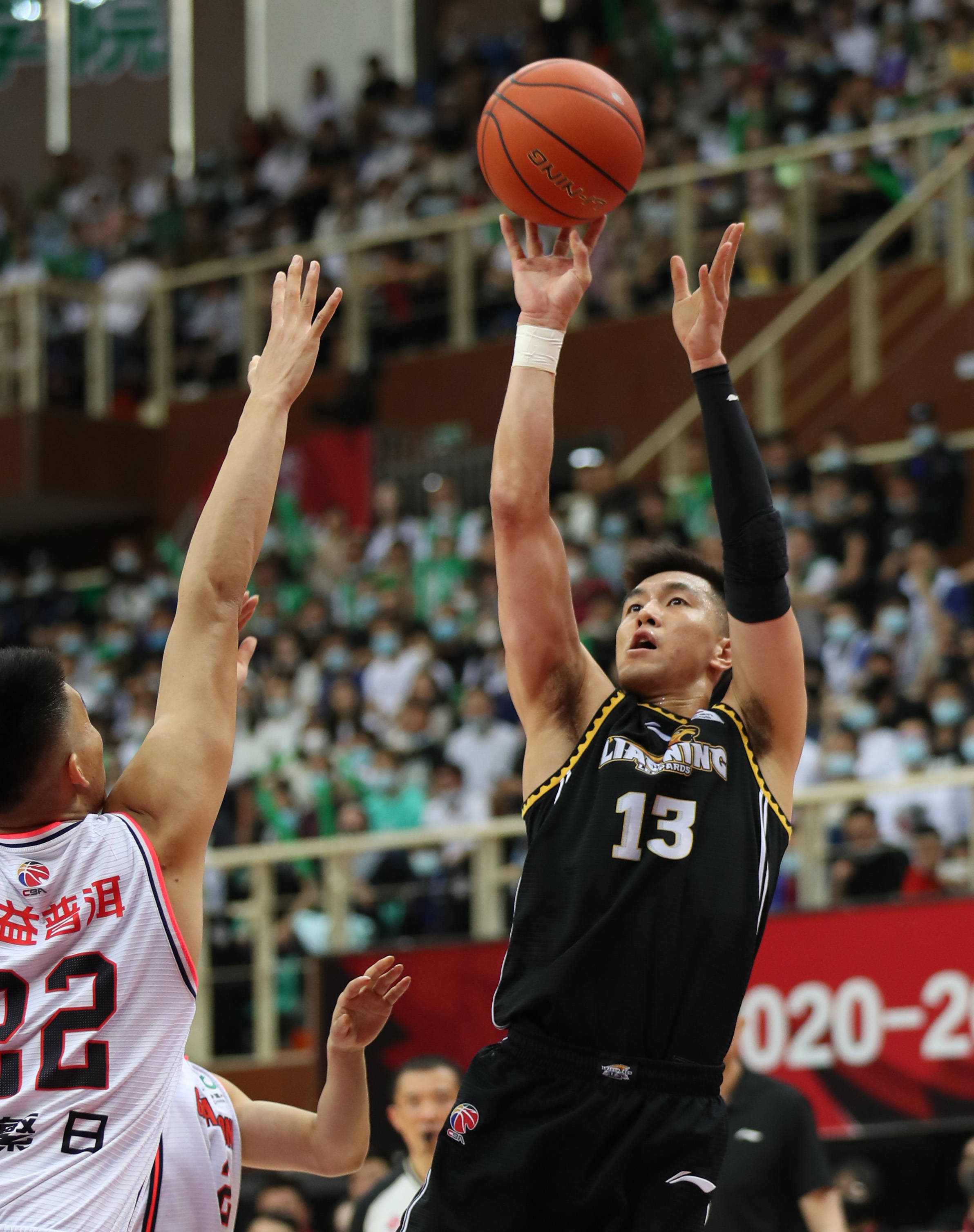 对边路和中 对边路和中